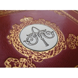 Подарочная книга «Отечественная Война 1812» в кожаном переплёте