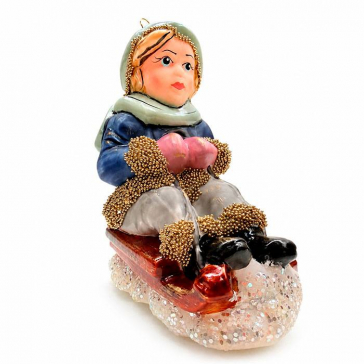 Стеклянная ёлочная игрушка «Мальчик на зимних санках», 10х8х6 см